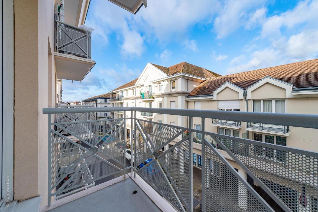 Magnifique Appartement Proche Gare - 8Min Disney Bussy-Saint-Georges Exterior foto